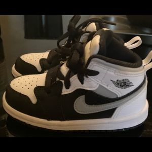 Toddler sneakers